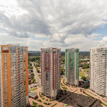 Design Apartments With Panoramic View Kyiv Exterior photo