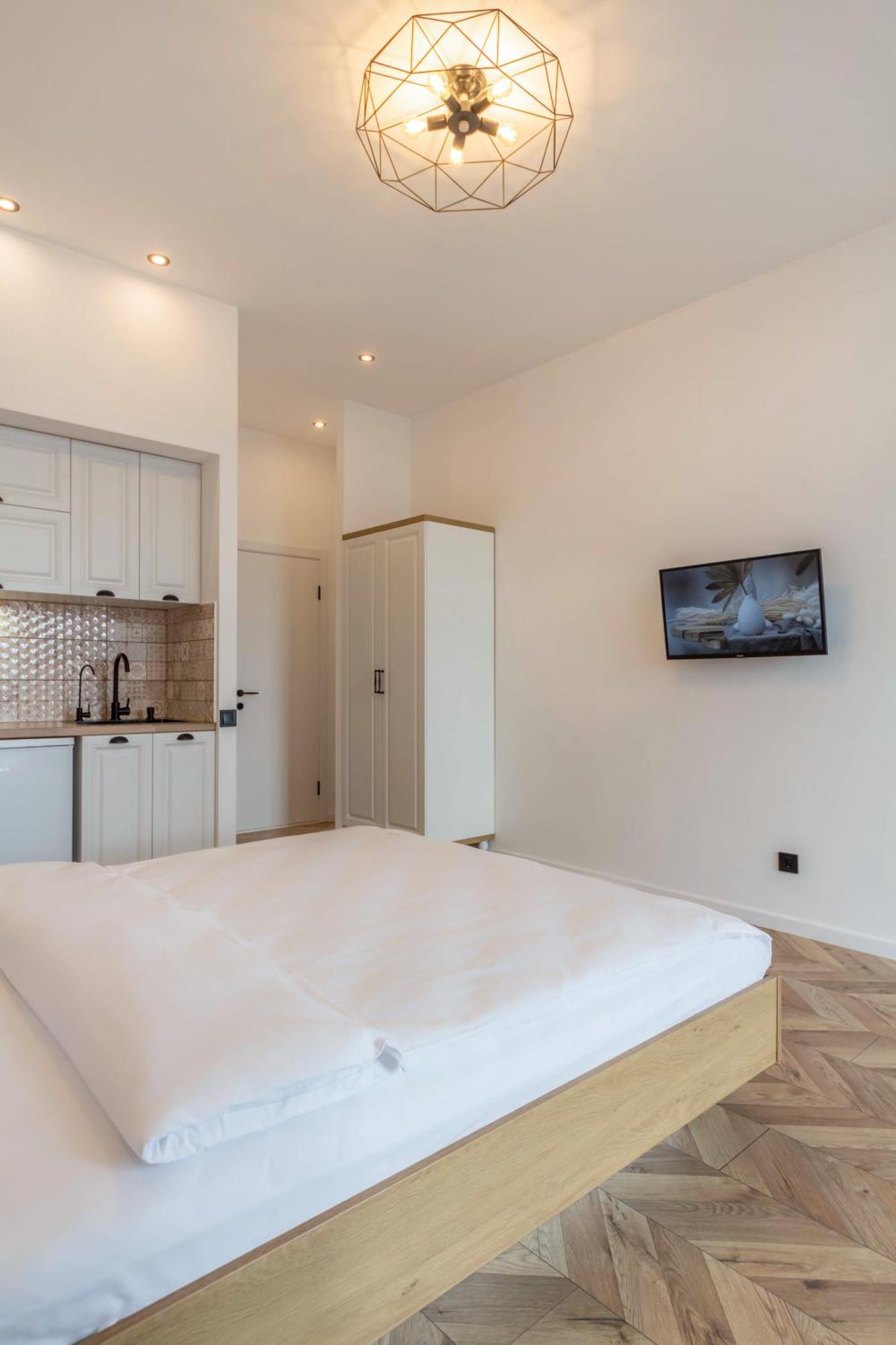 Design Apartments With Panoramic View Kyiv Exterior photo